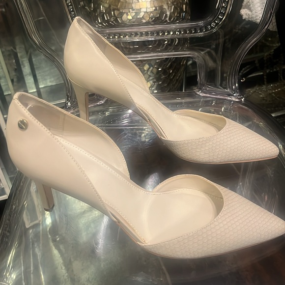 New Calvin Klein pumps - Picture 2 of 4